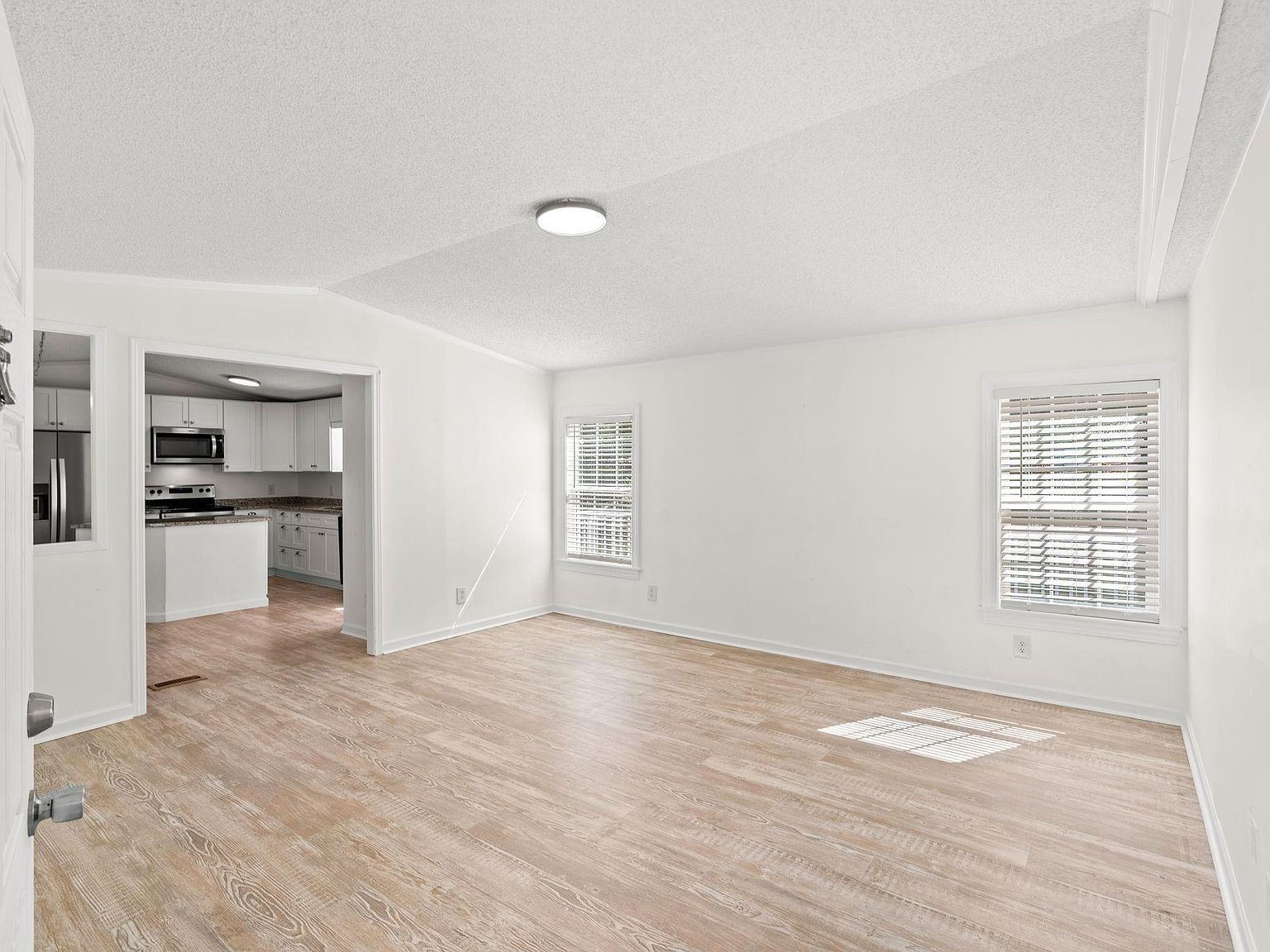 992 Cobblestone Ln Conway, SC 29526 - Thumbnail 4