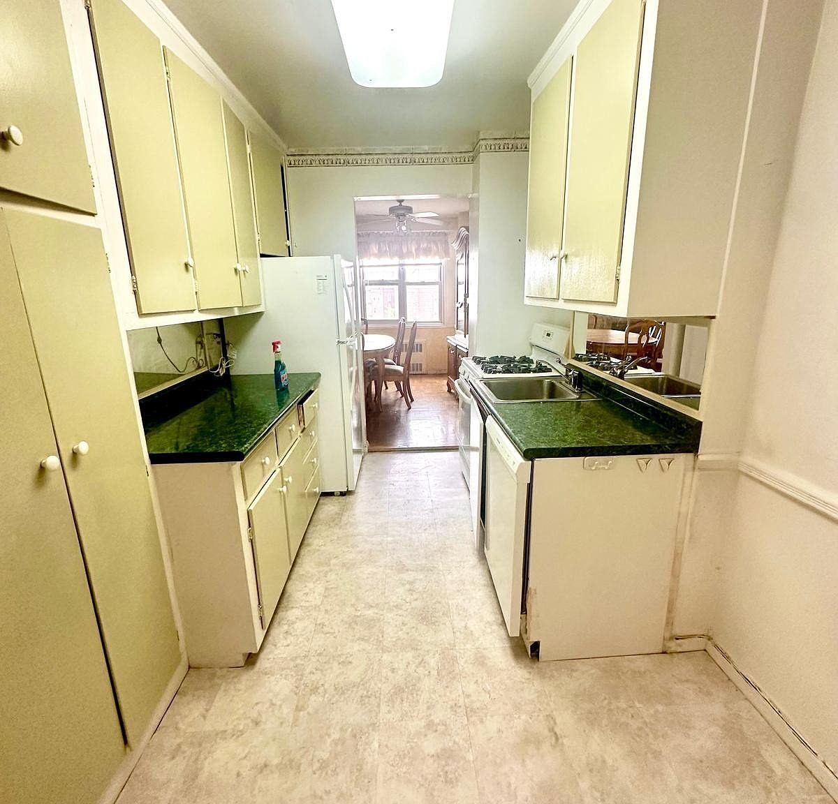 3530 Henry Hudson Pkwy E #4A Bronx, NY 10463 - Thumbnail 4