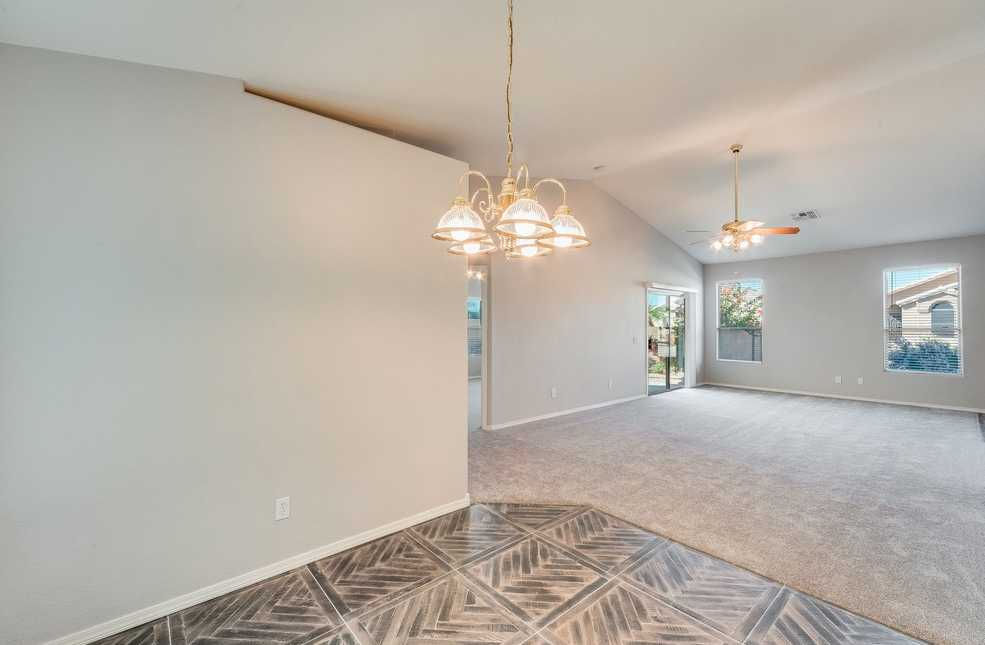 18097 West Weatherby Drive, Surprise, AZ, USA, 85374 - Thumbnail 4