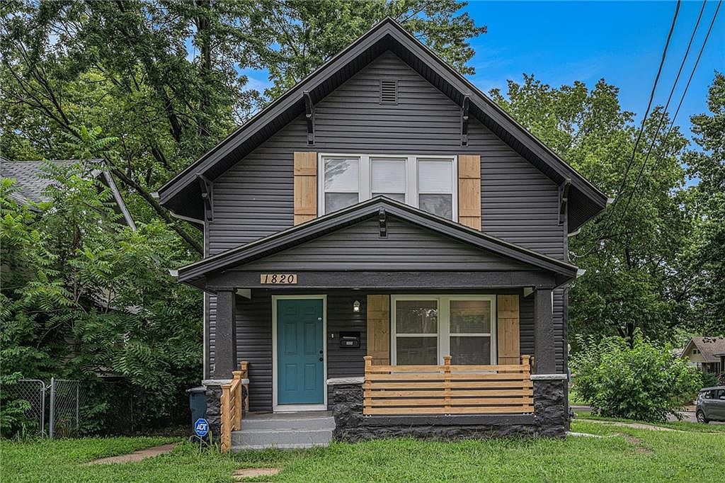 1820 E 55th St Kansas City, MO 64130 - Thumbnail 4