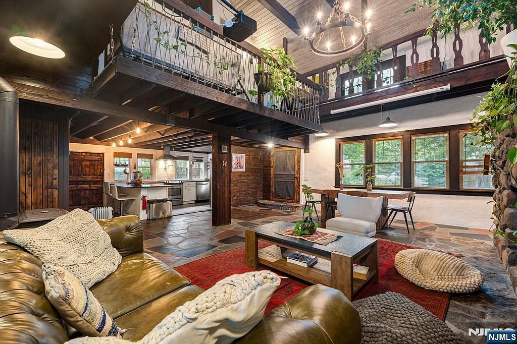 321 E Glen Ave Ridgewood, NJ 07450 - Thumbnail 4