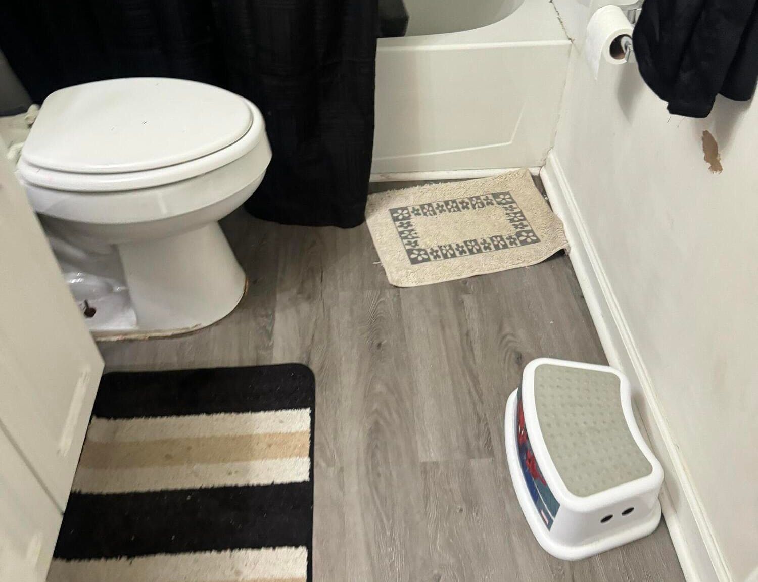 1301 Dickinson Ave Greenville, NC 27834 - Thumbnail 4