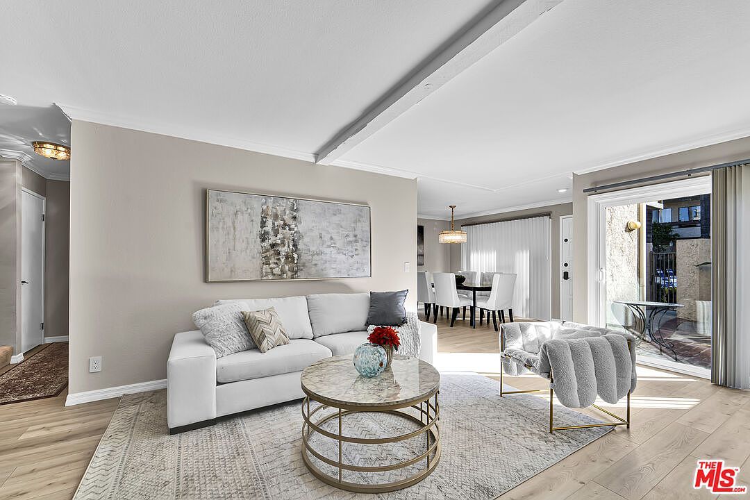 5800 Owensmouth Ave APT 40 Woodland Hills, CA 91367 - Thumbnail 4