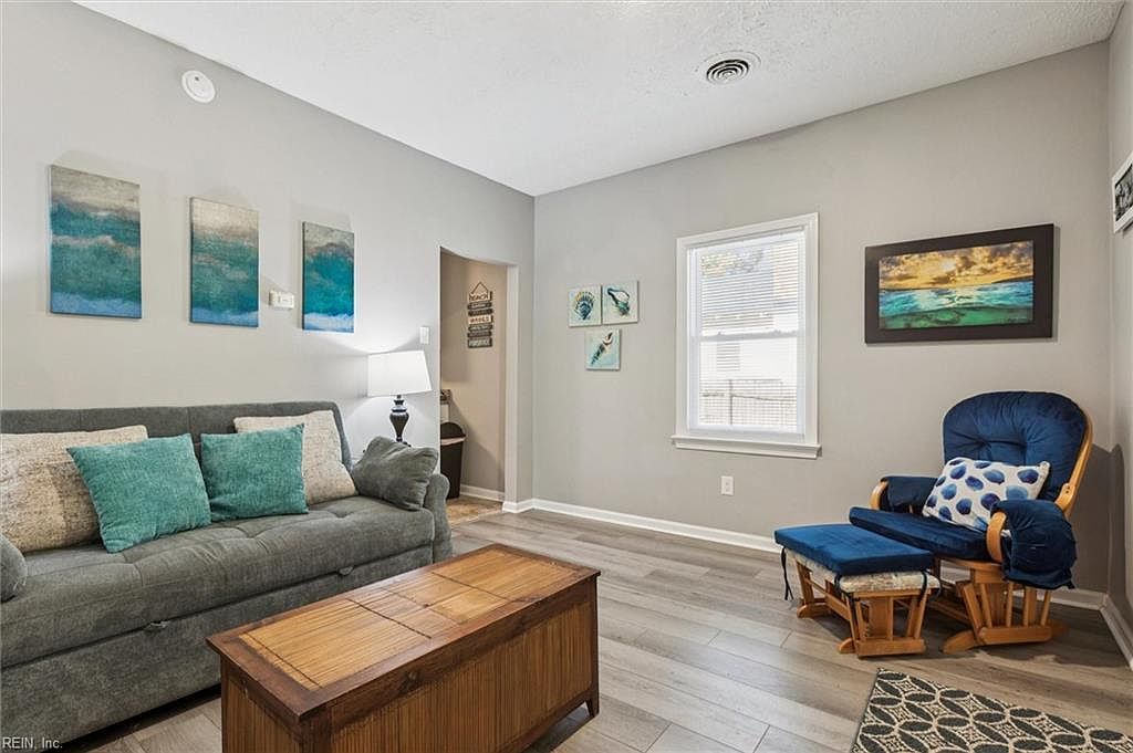 2013 N Mallory St Hampton, VA 23664 - Thumbnail 4