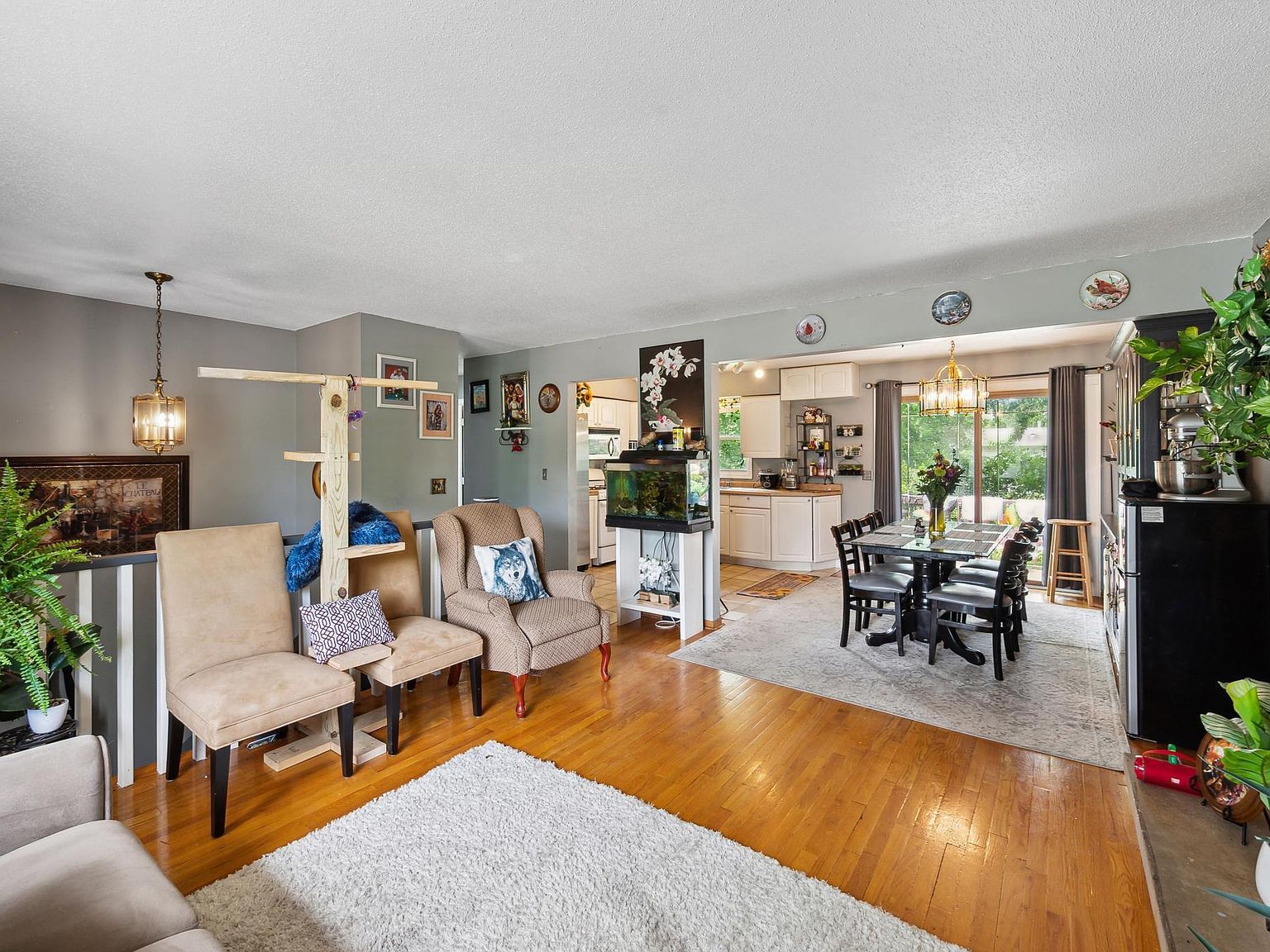 1613 Lyn Curve Ave N Minneapolis, MN 55411 - Thumbnail 4