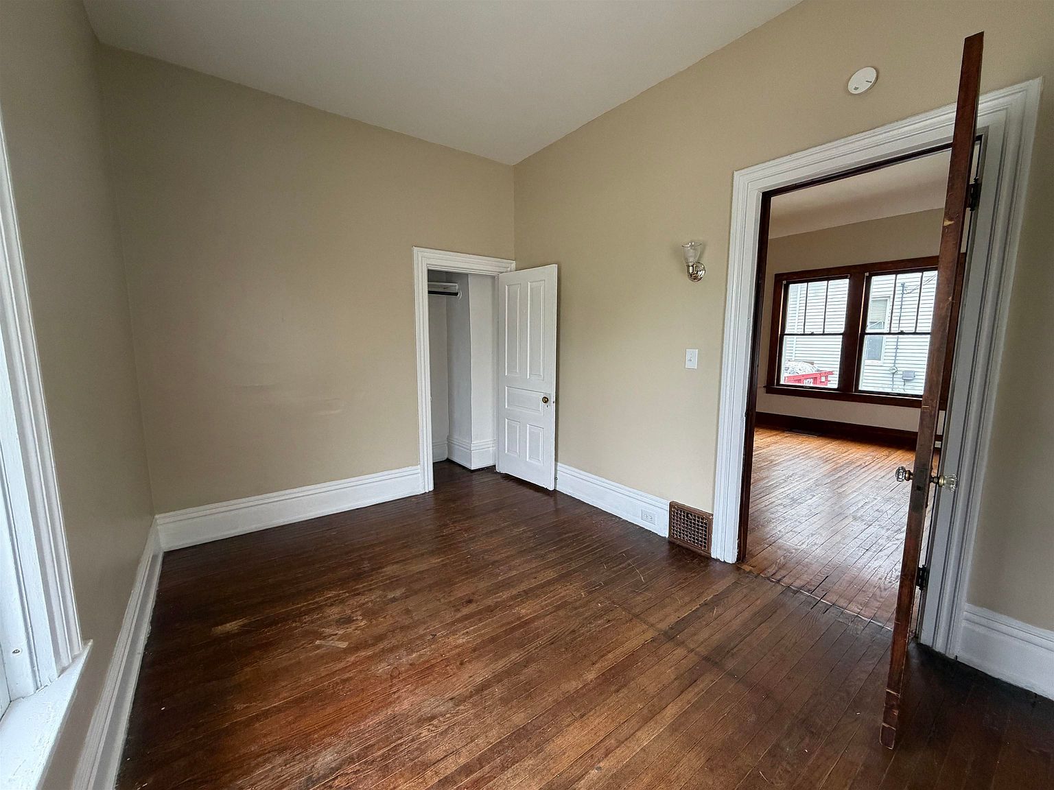 504 N Catherine St Bay City, MI 48706 - Thumbnail 4