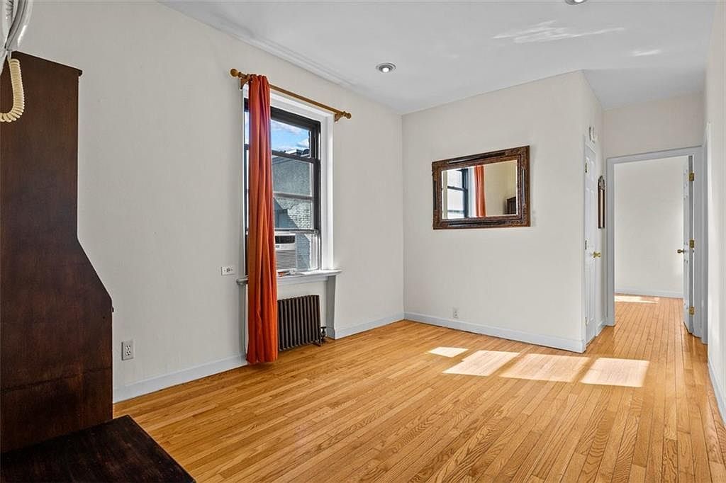 21-37 33rd St APT 5B Astoria, NY 11105 - Thumbnail 4