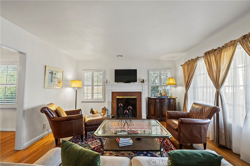 2937 Claremont Heights Dr Claremont, CA 91711 - Thumbnail 4