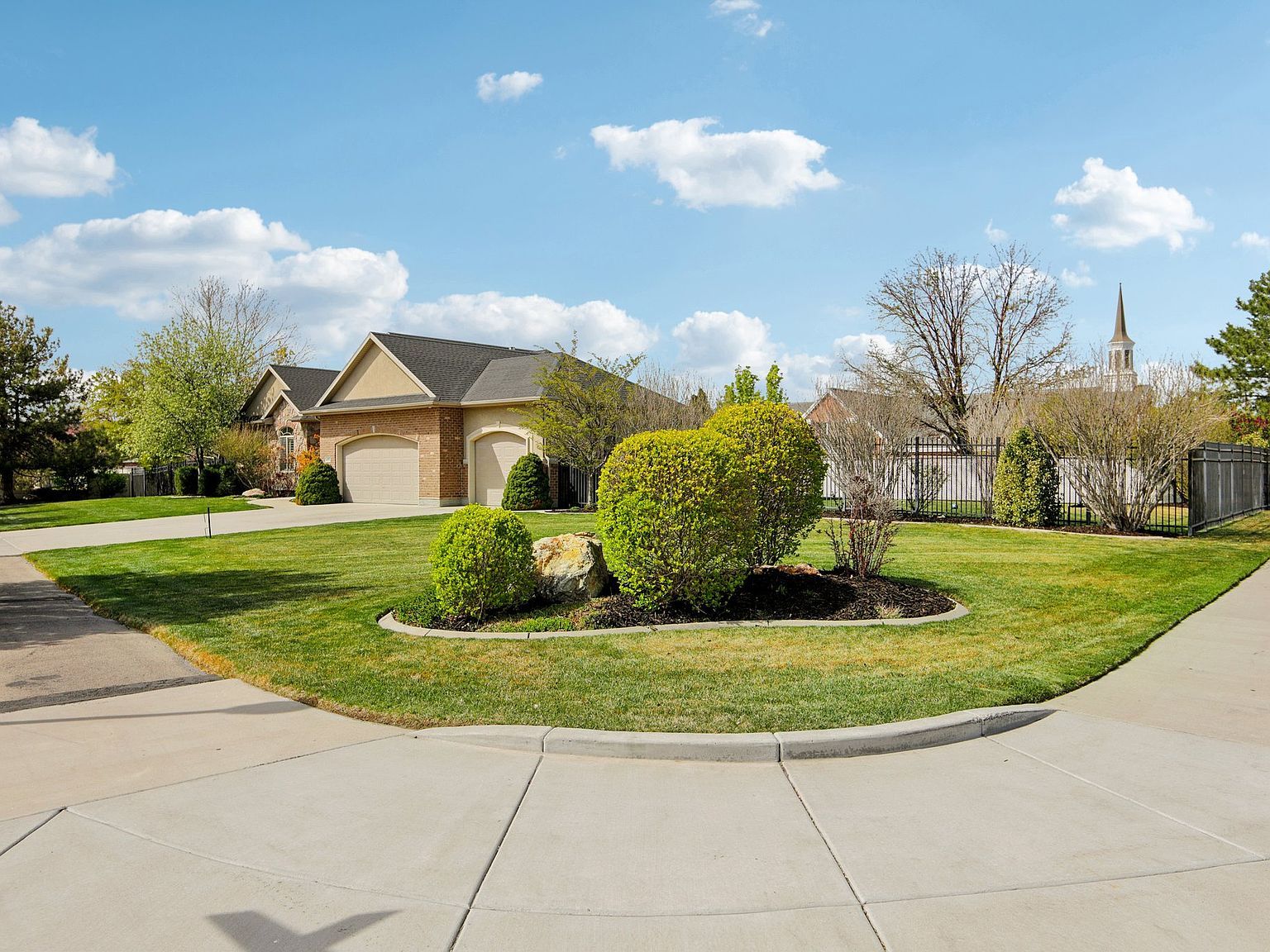 699 Carlquist Dr Draper, UT 84020 - Thumbnail 4