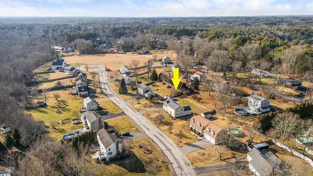 35 Nelson Dr Bridgewater, MA 02324 - Thumbnail 4