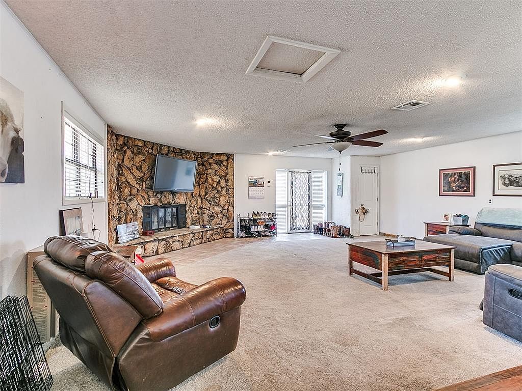 424 W Catalpa St Lexington, OK 73051 - Thumbnail 4