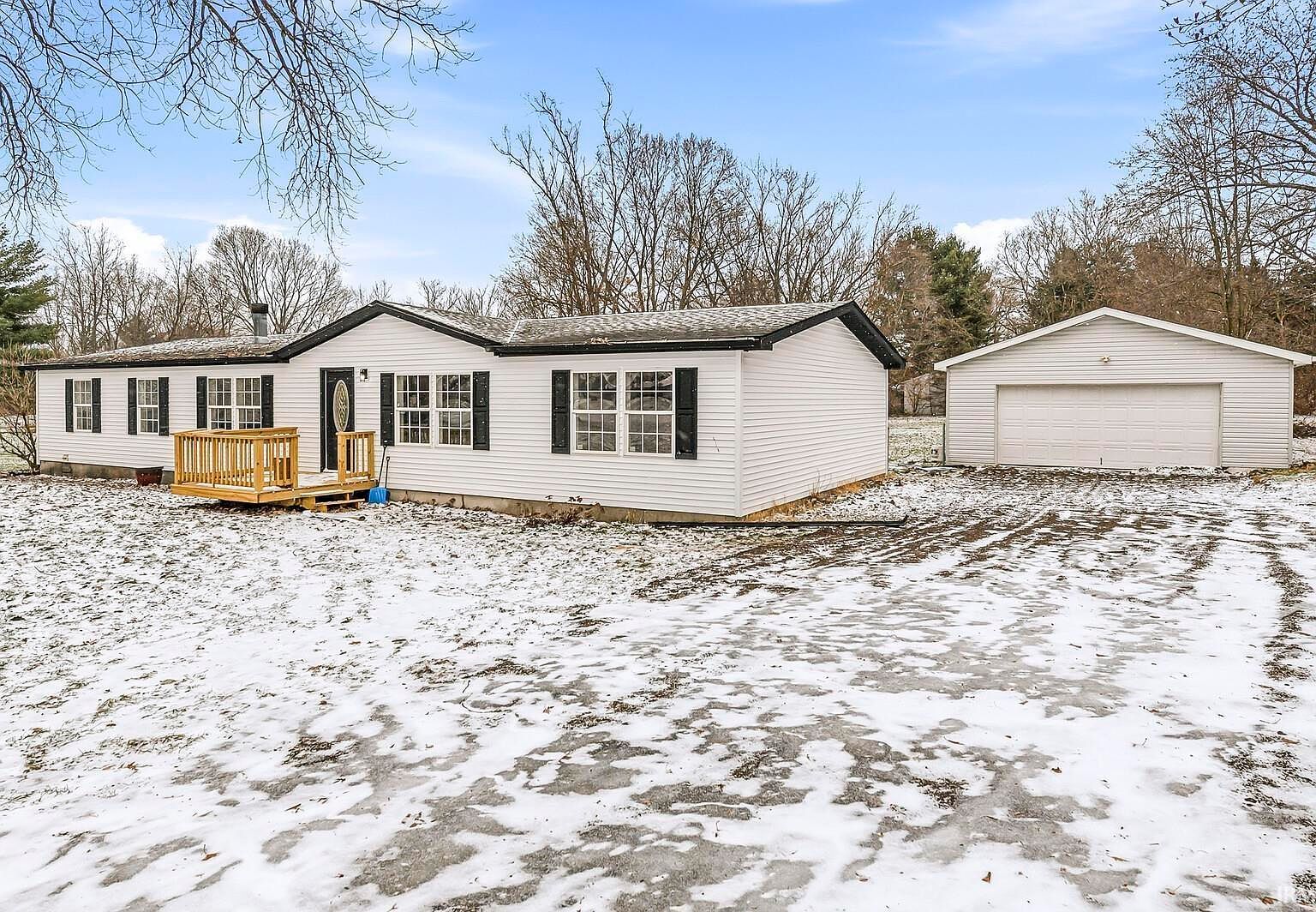 1628 S Spring St Mishawaka, IN 46544 - Thumbnail 4