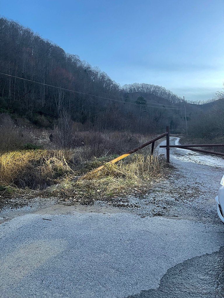 116 Johnson Rd Jenkins, KY 41537 - Thumbnail 4