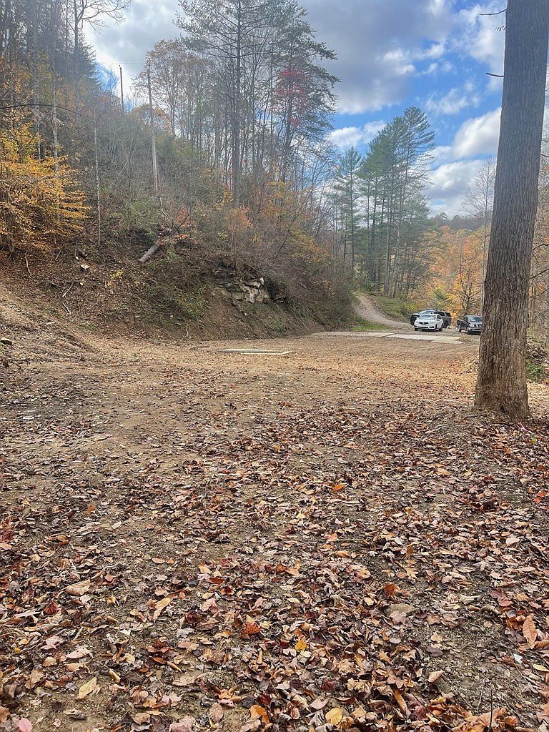 49 Winter Dr Topmost, KY 41862 - Thumbnail 4