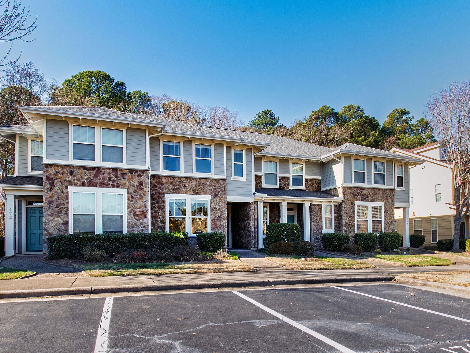 170 Point Comfort Ln Cary, NC 27519 - Thumbnail 4