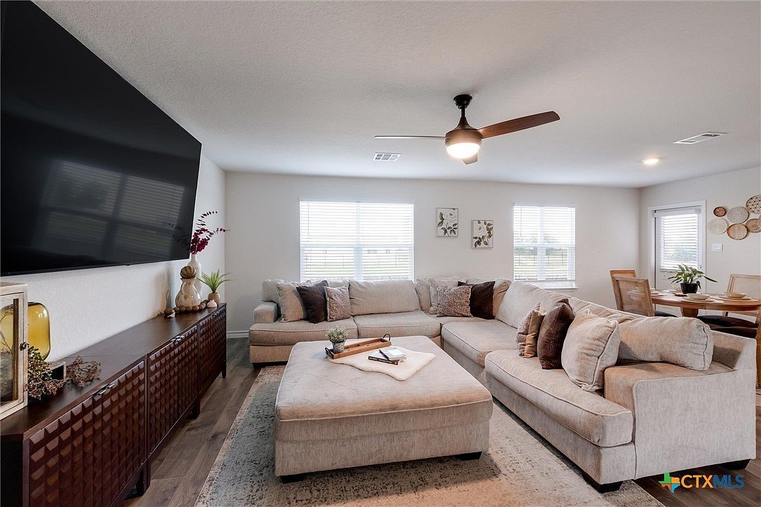 140 Red Canyons Cibolo, TX 78108 - Thumbnail 4