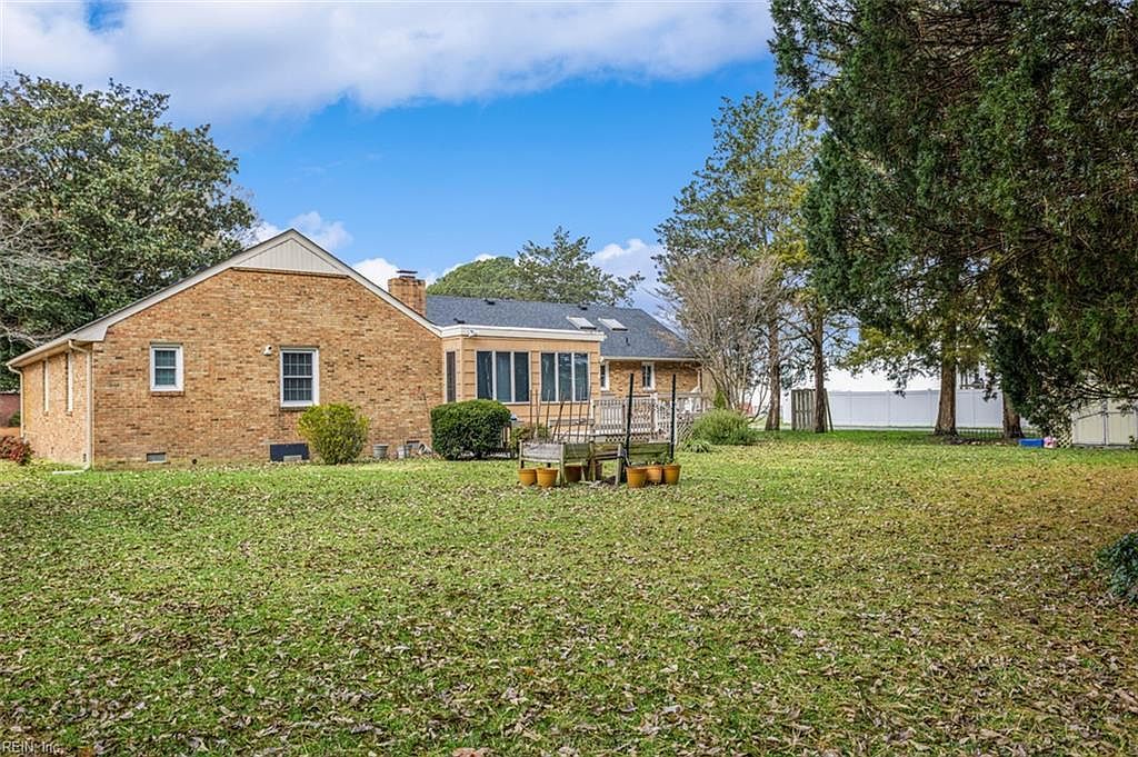 3145 Riveredge Dr Portsmouth, VA 23703 - Thumbnail 4