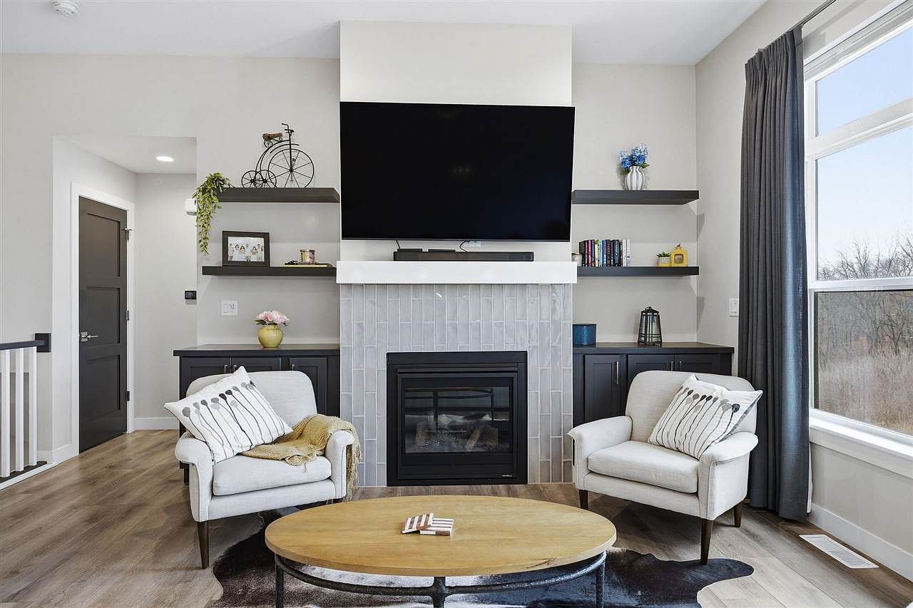 1003 Dubs Dr Iowa City, IA 52246 - Thumbnail 4