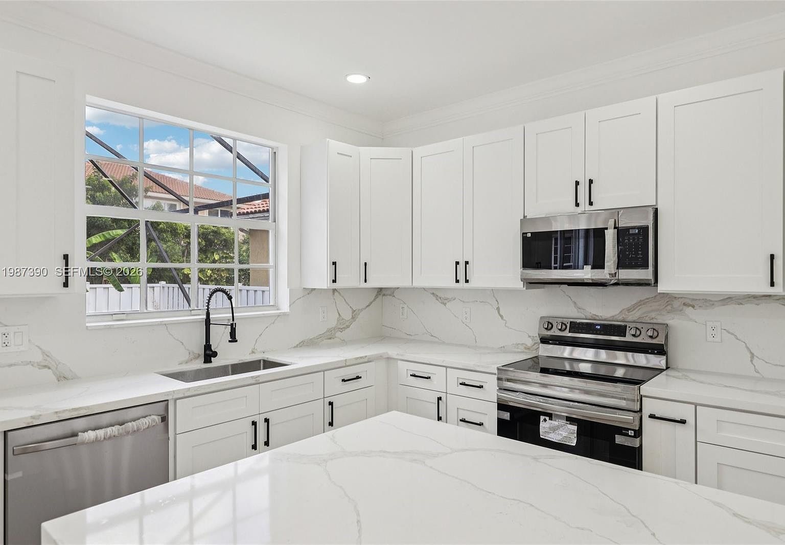 12425 NW 54th Ct Coral Springs, FL 33076 - Thumbnail 4