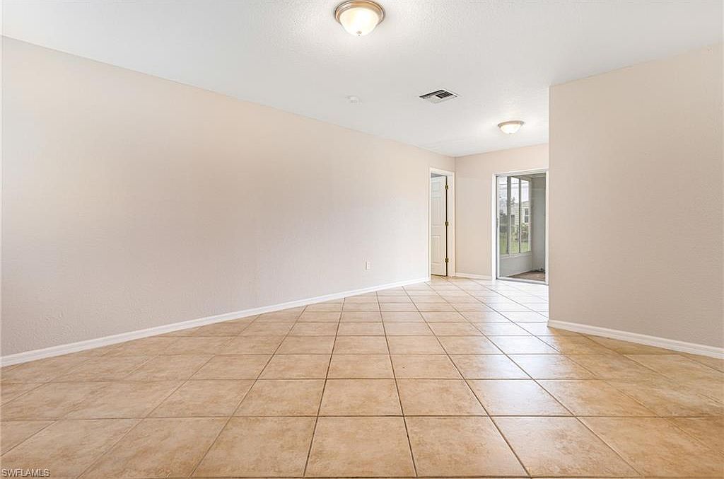 1164 Vernon Ave Pt Charlotte, FL 33948 - Thumbnail 4