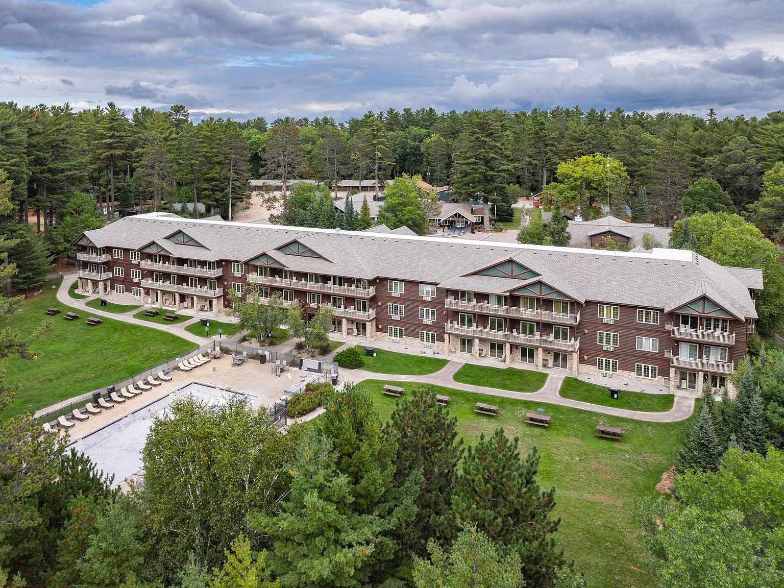 3958 Eagle Waters Rd #206/216 Eagle River, WI 54521 - Thumbnail 4