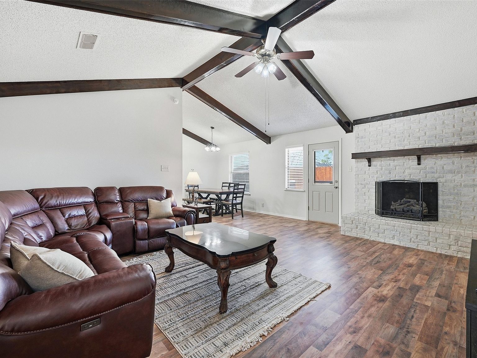 1901 Paula Dr Denison, TX 75020 - Thumbnail 4