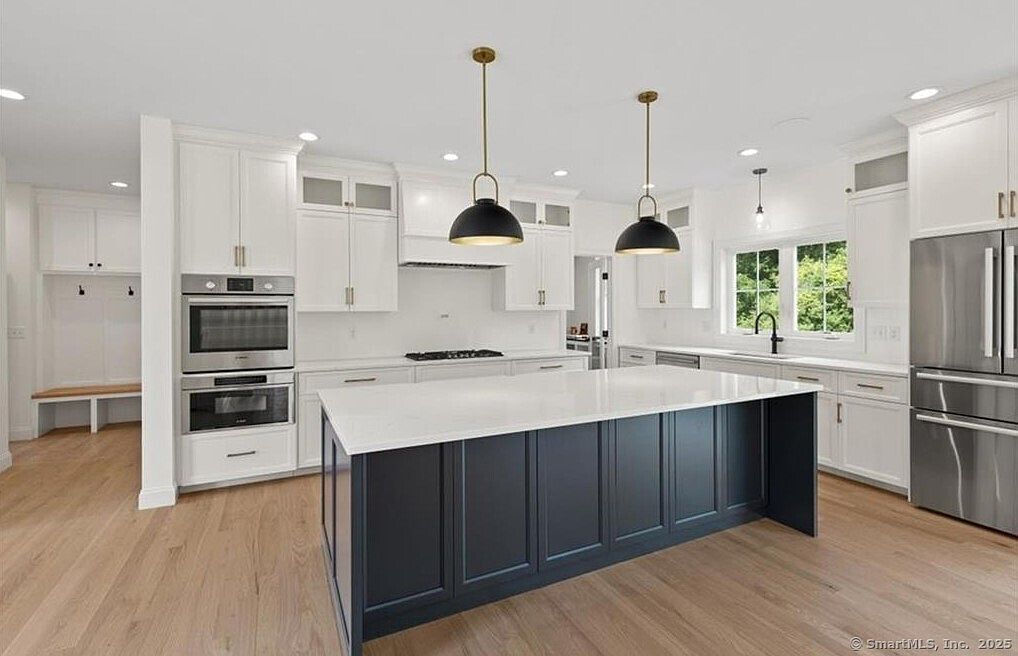 (undisclosed Address) Portland, CT 06480 - Thumbnail 4