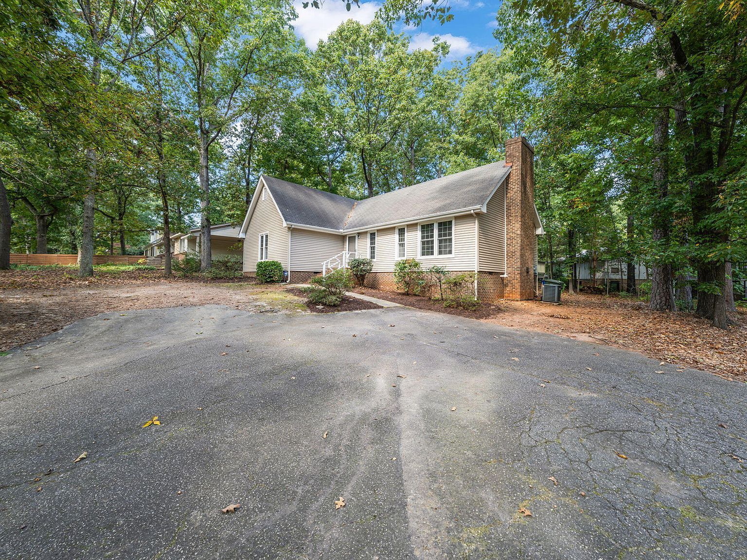 3304 Wade Ave Raleigh, NC 27607 - Thumbnail 4