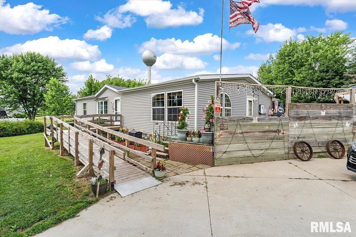 524 6th St Andover, IL 61233 - Thumbnail 4