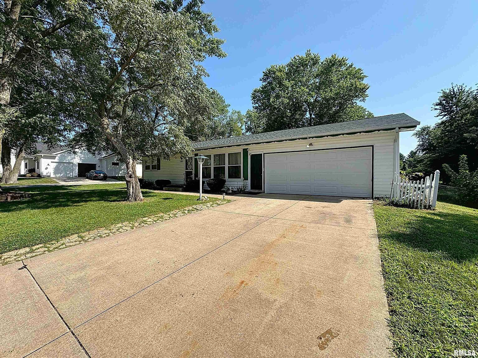 3365 Moencks Rd Bettendorf, IA 52722 - Thumbnail 4