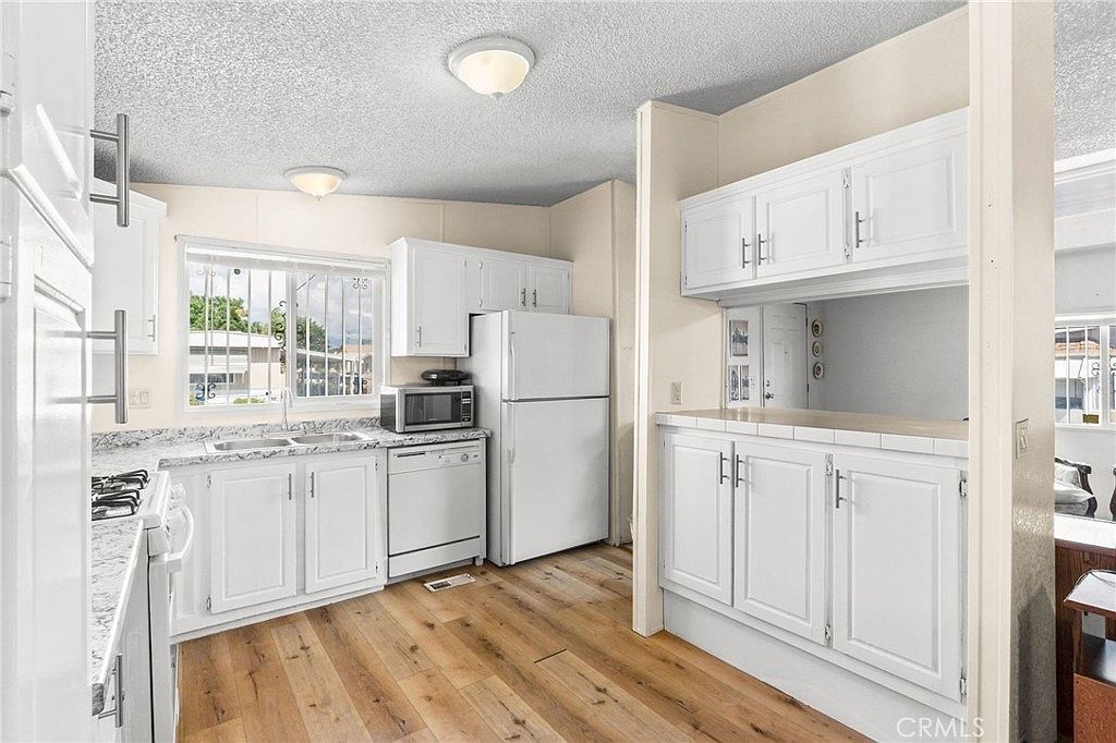 10701 Cedar Ave SPACE 112 Bloomington, CA 92316 - Thumbnail 4