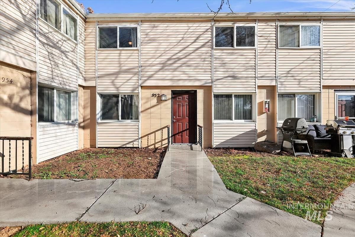 952 S Curtis Rd Boise, ID 83705 - Thumbnail 4