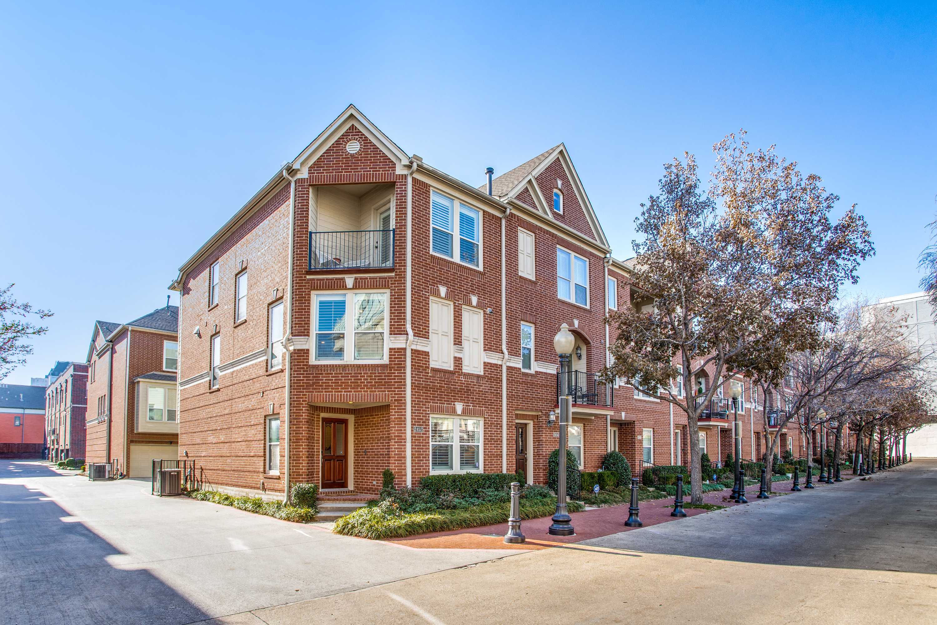 2452 Worthington Street, Dallas, TX, USA, 75204 - Thumbnail 4