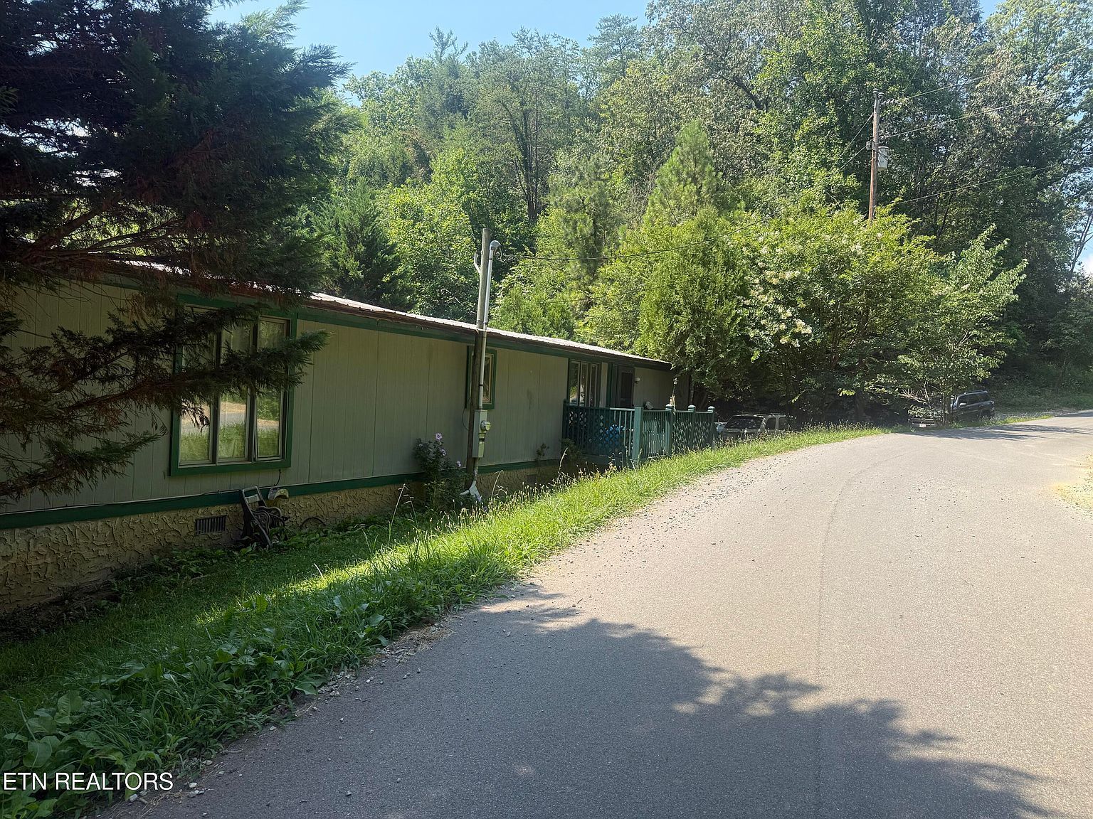 4040 Camp Hollow Rd Sevierville, TN 37876 - Thumbnail 4