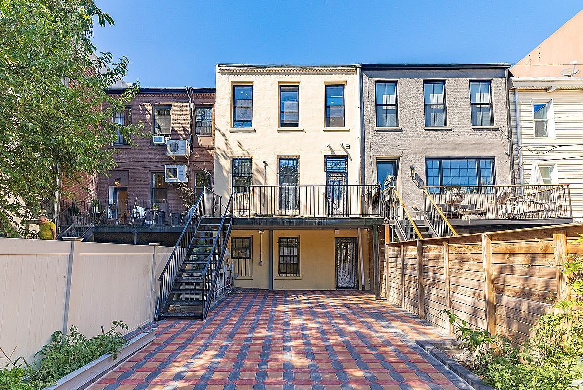 902 Lafayette Ave Brooklyn, NY 11221 - Thumbnail 4