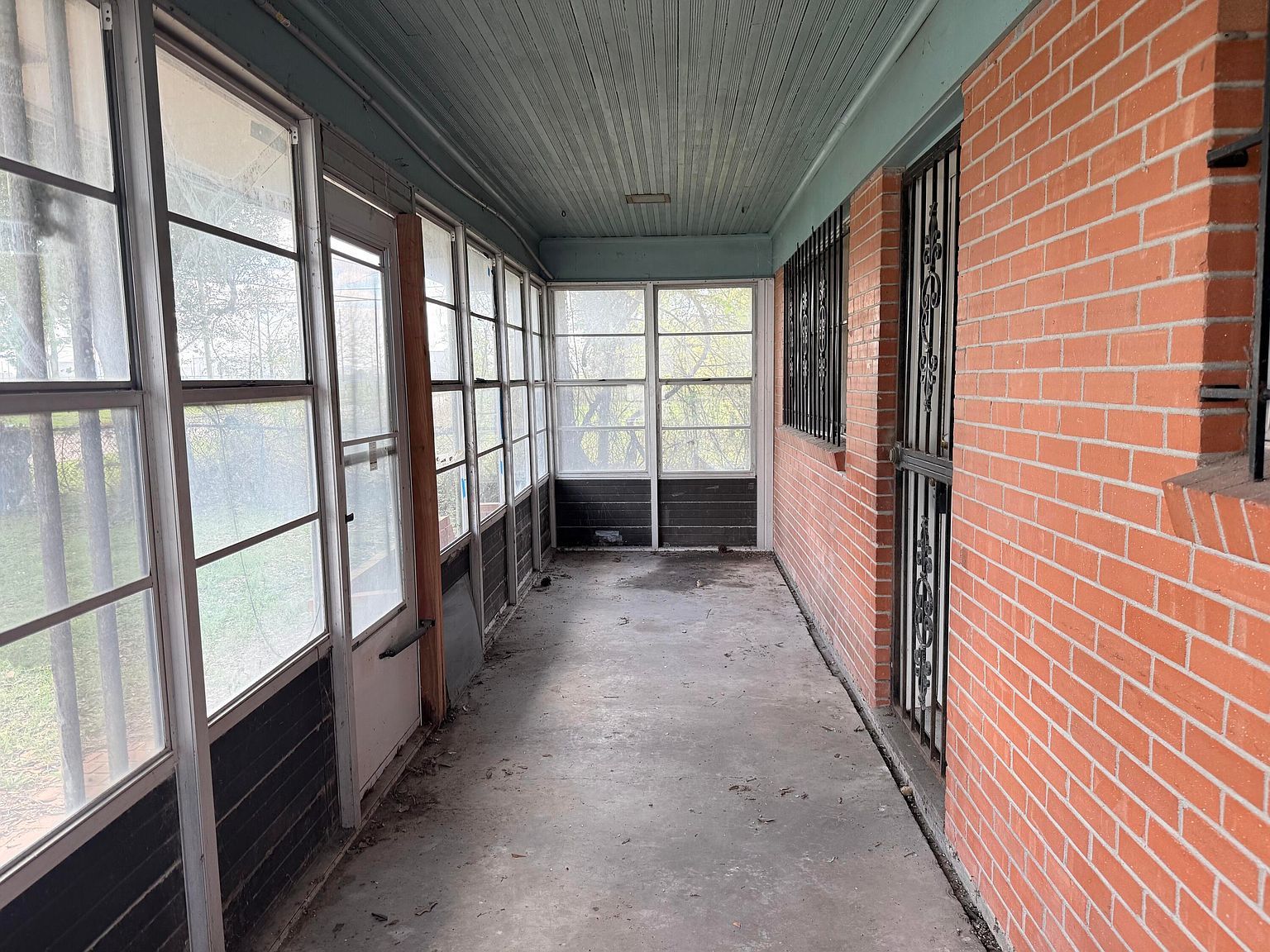 1109 Carroll St Westlake, LA 70669 - Thumbnail 4