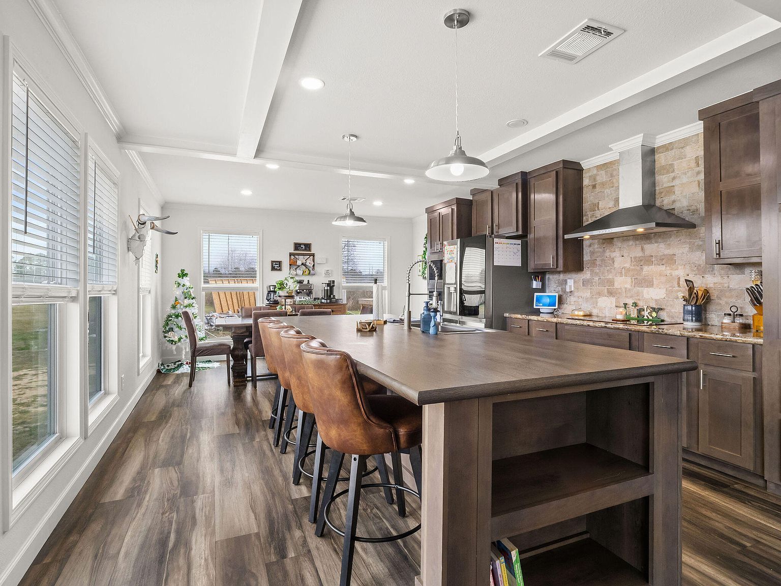 1162 Louisiana #27 Dequincy, LA 70633 - Thumbnail 4