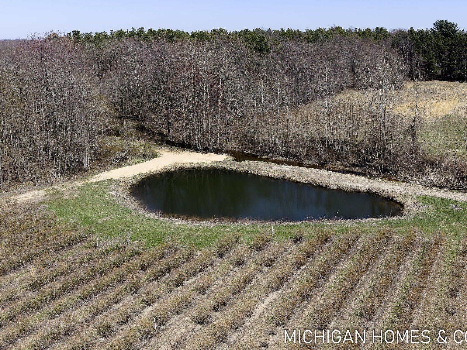 1661 68th St Fennville, MI 49408 - Thumbnail 4