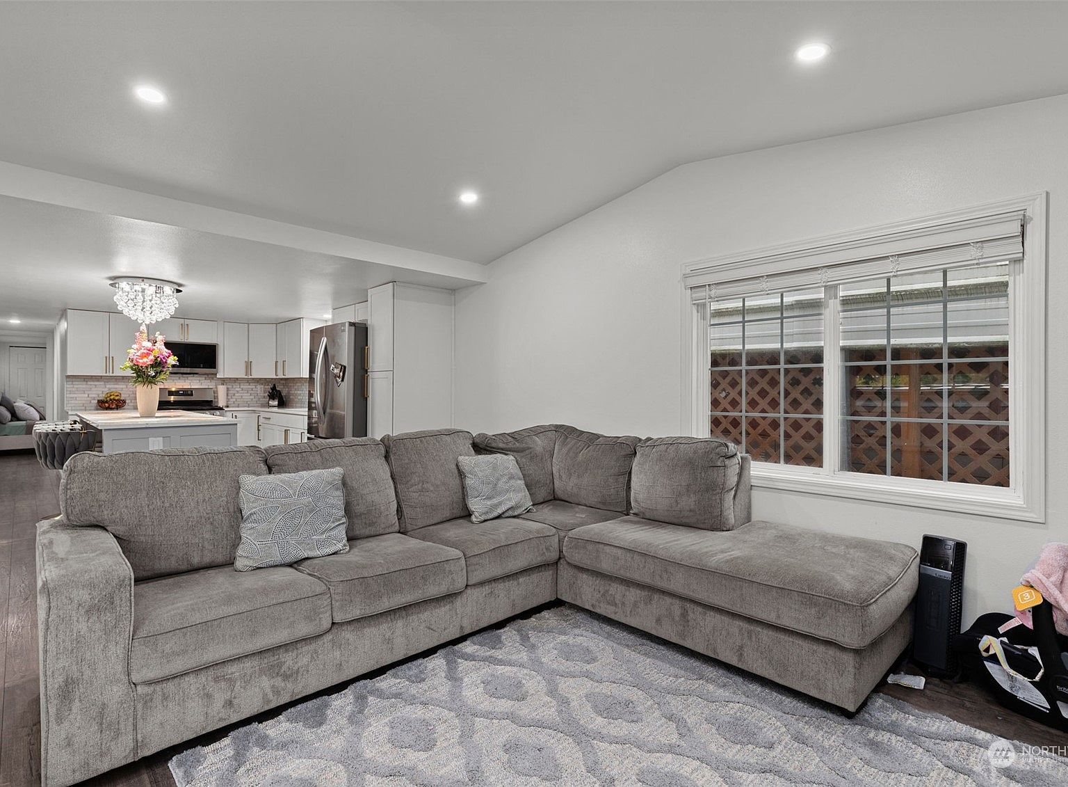 23708 Locust Way UNIT 23 Bothell, WA 98021 - Thumbnail 4