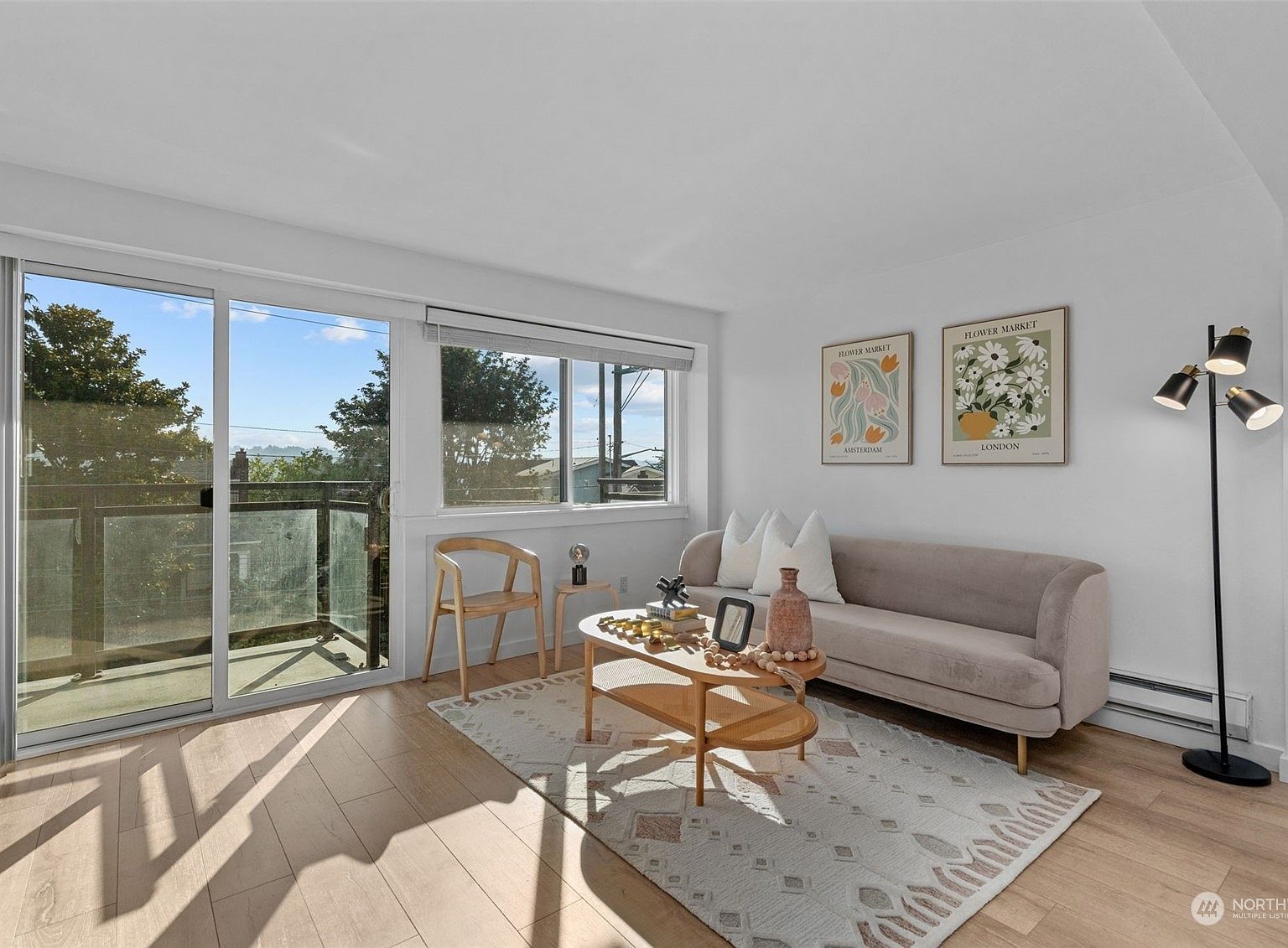 1601 Taylor Ave N APT 303 Seattle, WA 98109 - Thumbnail 4