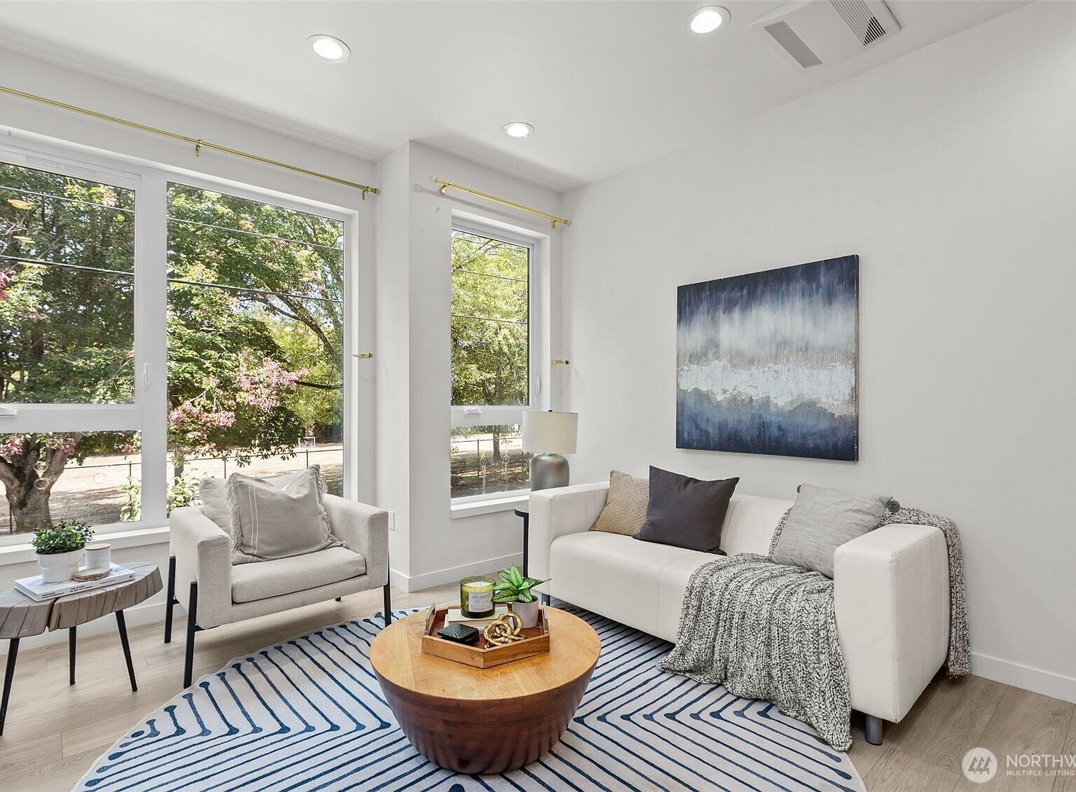 716 11th Ave E #A Seattle, WA 98102 - Thumbnail 4