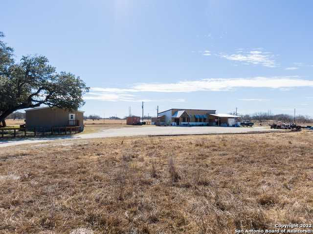 3534 Coughran Road, Pleasanton, TX, USA, 78064 - Thumbnail 4