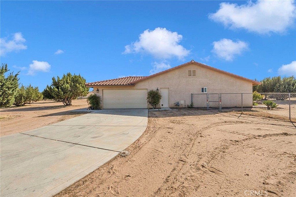 8626 Coyote Trl Oak Hills, CA 92344 - Thumbnail 4