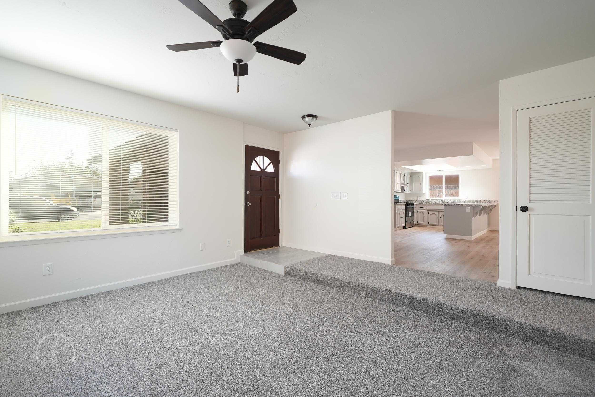 4320 Sugar Cane Avenue, Bakersfield, CA, USA, 93313 - Thumbnail 4