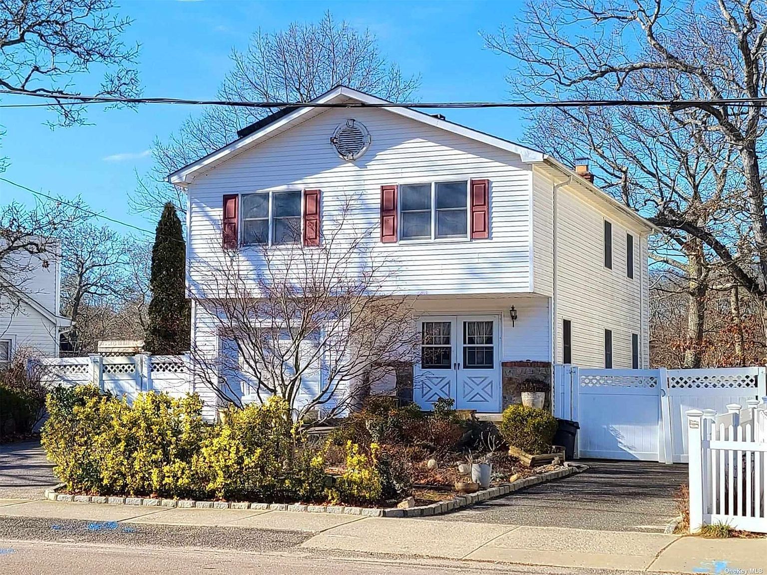 218 William Floyd Pkwy Shirley, NY 11967 - Thumbnail 4