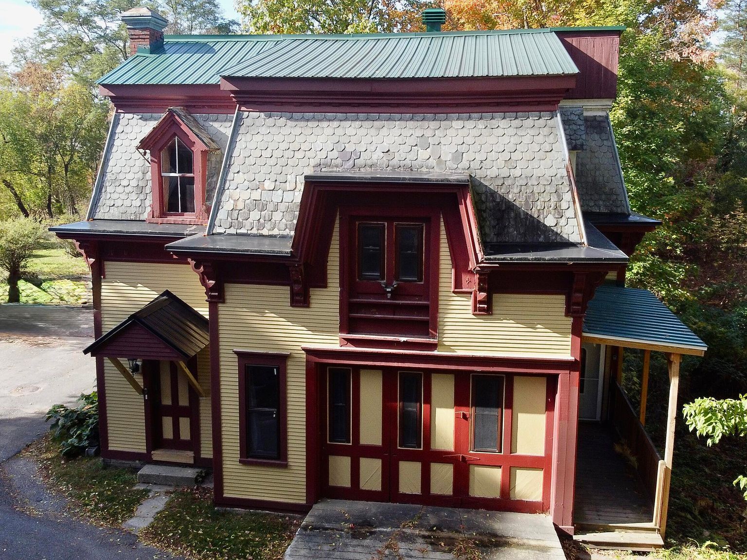 56 Park St Malone, NY 12953 - Thumbnail 4