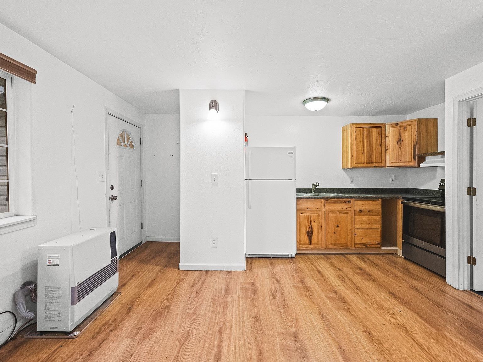 298 W 5th Ave North Pole, AK 99705 - Thumbnail 4