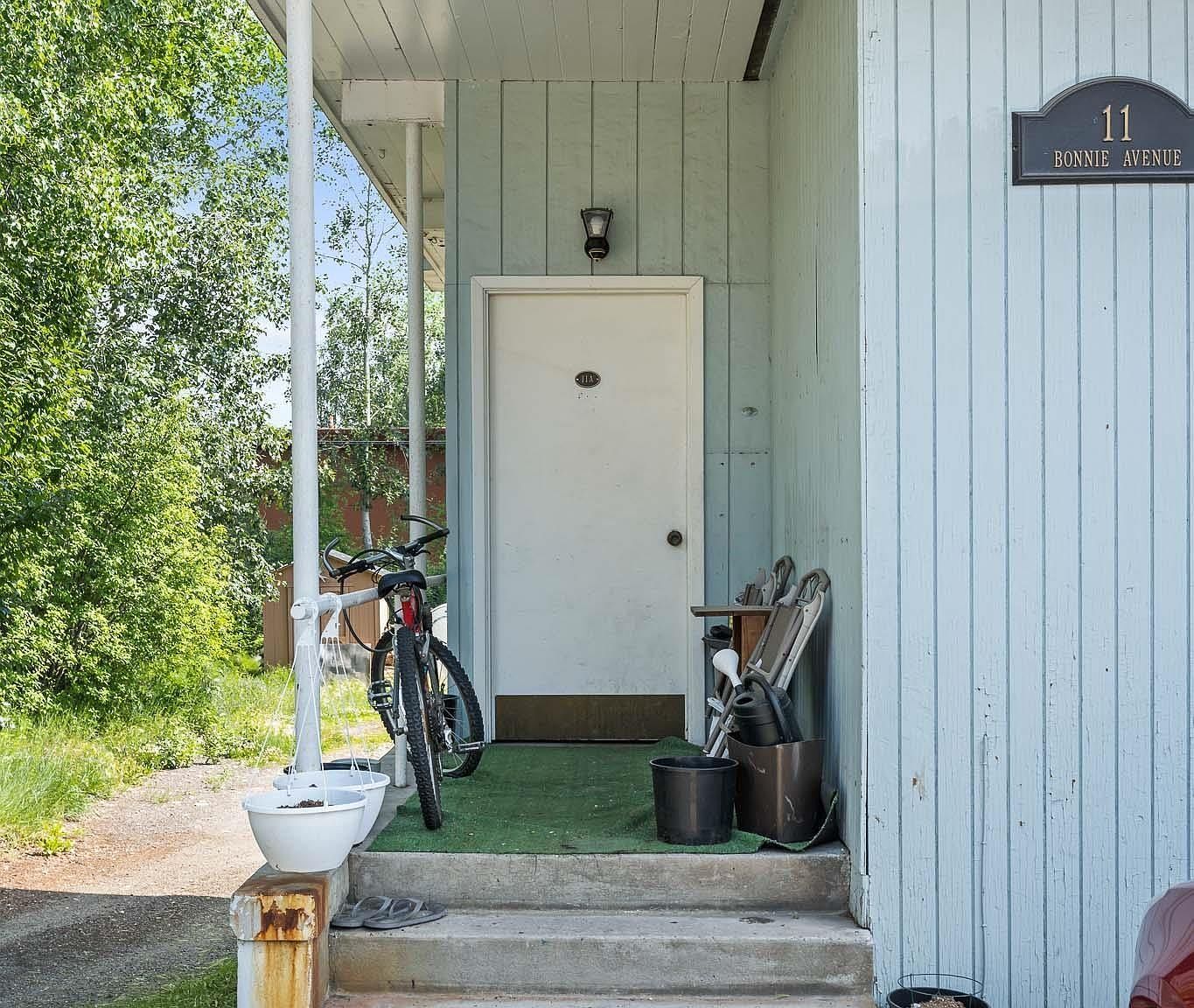 11 Bonnie Ave Fairbanks, AK 99701 - Thumbnail 4