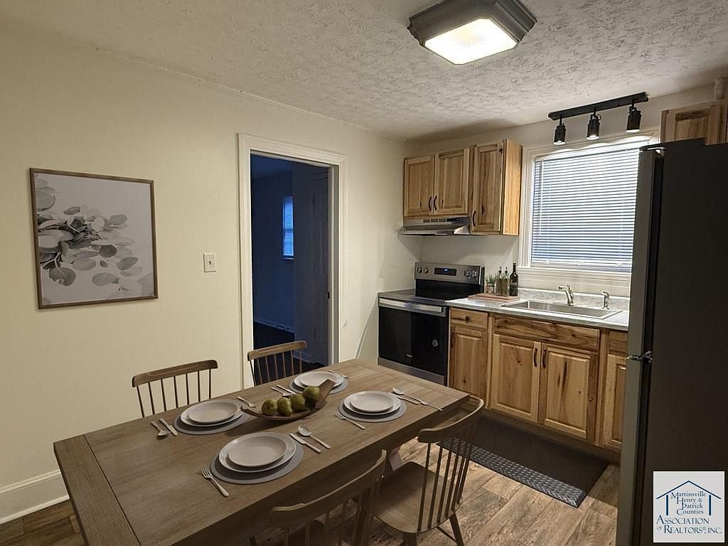 107 Roselawn Hts Martinsville, VA 24112 - Thumbnail 4