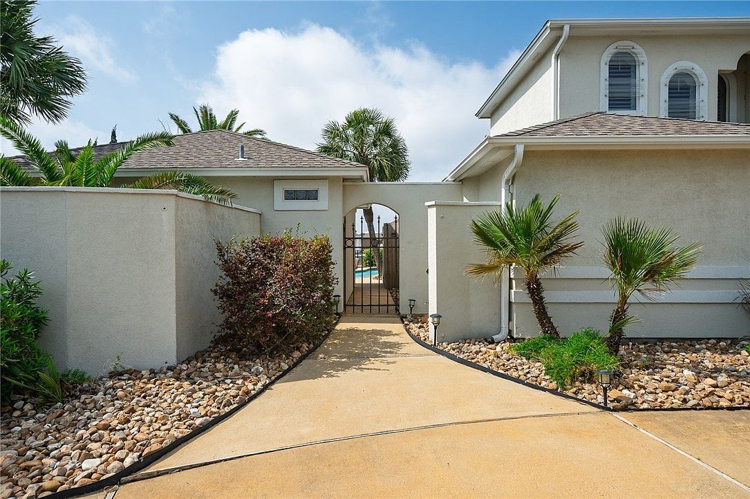 107 Angelfish Ct Aransas Pass, TX 78336 - Thumbnail 4